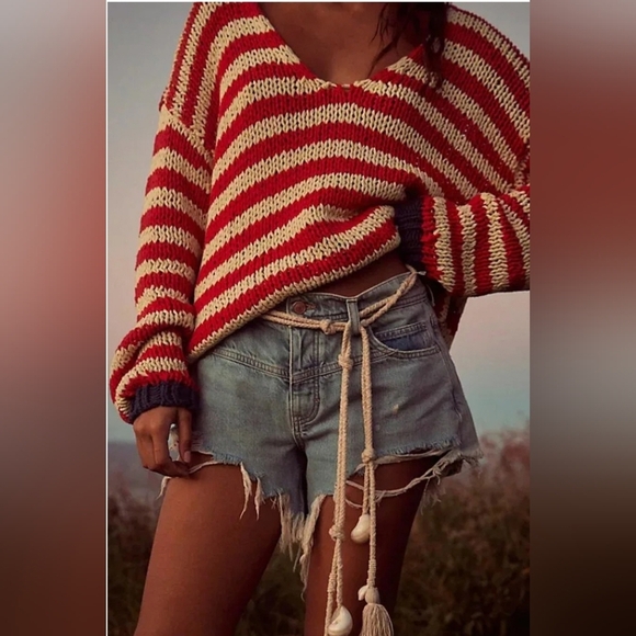 NWOT We The Free - Westwood Mid-Rise Hi-Low Short - Picture 1 of 7